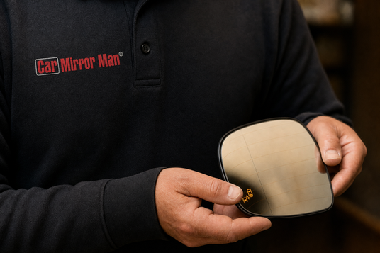 Car Mirror Man technician, Brisbane silo page spec image